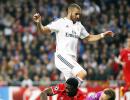 Champions League: Real down Liverpool; reach knockout round