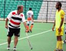 Walsh keen to return, but wants Hockey India to 'show desire'