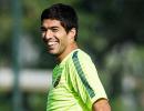 Barca's Suarez will 'play some minutes' in El Clasico