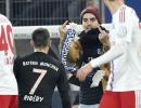 German Cup: Ribery slapped by Hamburg fan in Bayern win