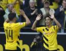 'Lost son' Kagawa scores on Dortmund return, Bayern win