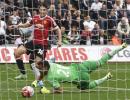 Swansea end United unbeaten start, Southampton win