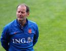 Netherlands appoint Blind to replace Hiddink as coach