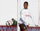 Portugal winger Nani to have Fenerbahce medical