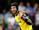 Cech to undergo medical with Arsenal, will end 11-year stay at Chelsea