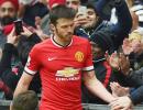 EPL: United's Carrick recovering from heart operation