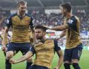 Wenger hails Arsenal's continued improvement