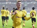 Bundesliga: Dortmund close on Bayern