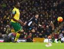 EPL PHOTOS: Norwich frustrate Arsenal; Spurs hold Chelsea