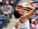 Pennetta stuns Halep to reach U.S. Open final