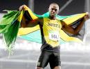 Bolt wins third successive 200m GOLD!