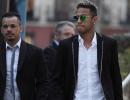 Neymar says father was against move to PSG