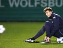 Wenger surprised by Bendtner's move to Forest