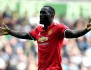 EPL PHOTOS: United rout Swansea, Liverpool edge past Palace