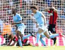 EPL PHOTOS: Sterling grabs last-gasp victory for City, then sent off