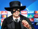 'Zorro from Shakhtar' arrives at post-match conference!