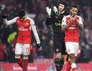 Wenger wants players to focus on themselves during United's visit