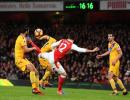 Giroud scorpion kick vs teen Castellanos's goal for Puskas award