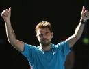 Wawrinka wins testy Tsonga clash to reach Aus Open semis