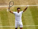 Record-breaking Federer goes past Sampras, Renshaw