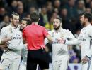 Bale says sorry after red card dents Real Madrid's title bid