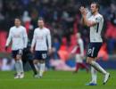 EPL PIX: Kane heads Tottenham to derby victory over Arsenal