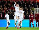 EPL PHOTOS: Liverpool stunned at Swansea