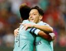 Ozil shines on return as Arsenal crush PSG in Singapore