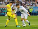 Football Briefs: Real throw away lead, draw final league game at Villarreal