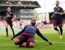 EPL PHOTOS: Arsenal run riot to thrash Fulham 5-1