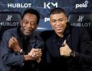 Soccer great Pele hospitalised with urinary infection