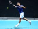 Federer feeling 'lucky' ahead of Aus Open hat-trick bid