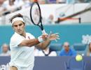 Federer eases past Medvedev into Miami quarters