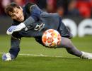 Porto goalkeeper Casillas suffers heart attack