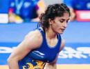 Wrestling Worlds: Vinesh qualifies for 2020 Olympics