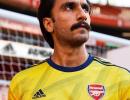 'Apna Time Aayega,' Ranveer tells Arsenal fans