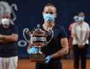 PICS: Ferro becomes first WTA champ amid COVID-19