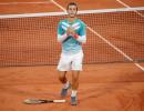 Wawrinka knocked out of French Open by wildcard