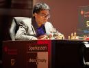 Anand holds Kramnik to win 'No-Castling' Chess