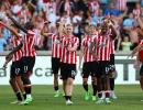 PIX: Brentford thrash Manchester Utd; City cruise