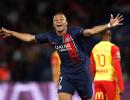 Soccer PIX: PSG smash Lens; Dortmund draw again