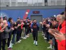 PSG Teammates Give Messi Guard Of Honour