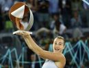 Sabalenka beats world No. 1 Swiatek for Madrid title