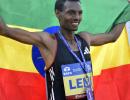 Ethiopian runners reign supreme at Mumbai Marathon