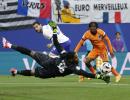 PICS: France, Netherlands in frenetic goalless draw