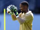 Euro: Frenchman Maignan emerges from Lloris's shadow