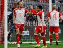 Soccer PIX: Kane scripts Bundesliga record