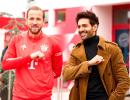 What's Kartik Aaryan Teaching Harry Kane?