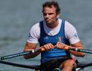 Mobile phone costs Italian rower bronze medal