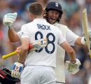 PIX: Rain halts England charge, India live another day